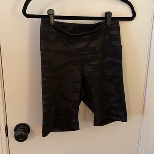Old Navy biker short size M